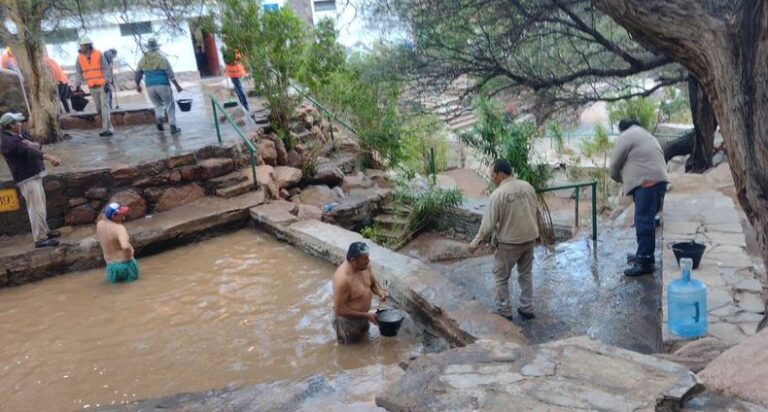 PARA DISFRUTAR DEL FIN DE SEMANA XXL: Se habilitaron los accesos y las Termas de Fiambalá