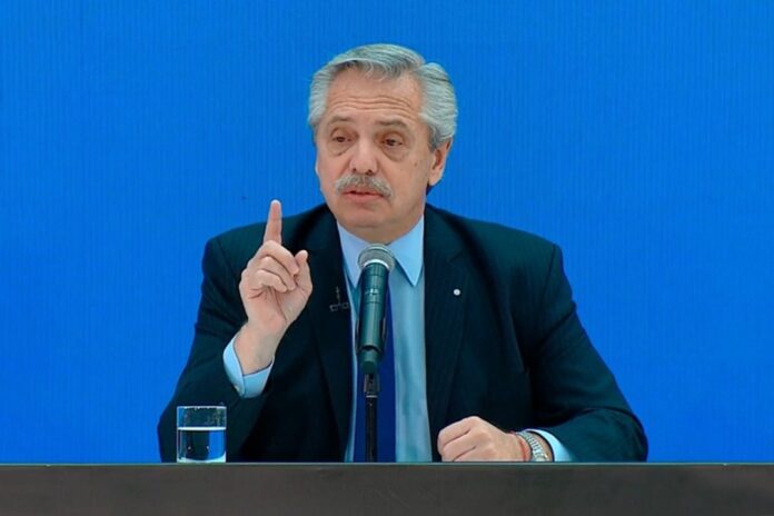 Alberto Fernández se pronuncia en la Universidad Torcuato Di Tella: ¿Un mensaje para Milei?