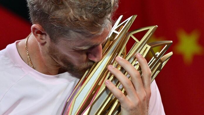 Alejandro Davidovich Fokina se consagra campeón en Shanghái tras épica remontada