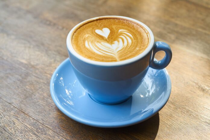 Celebra el Día Internacional del Café: Descubre las Mejores Cafeterías al Aire Libre en Octubre
