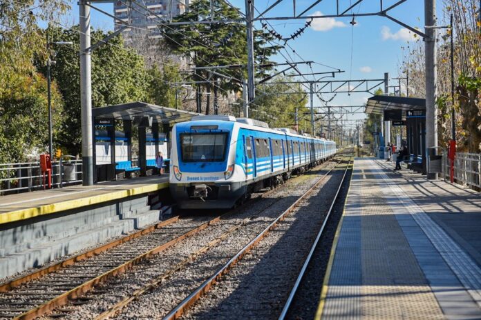 Crisis en el Transporte: 75% de los Trenes Eléctricos en Atraso de Mantenimiento