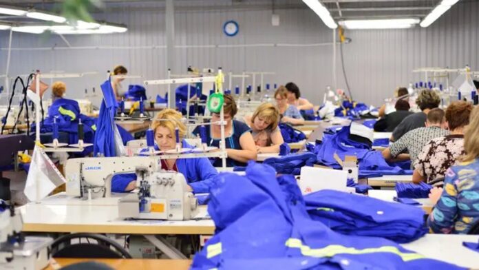 Crisis en la Industria Textil: Caída del 20% en 2026 Atrae la Indignación de los Fabricantes