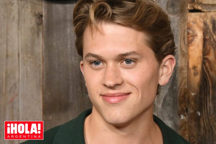 Deacon Phillippe: El hijo de estrellas de Hollywood que busca dejar su propia huella