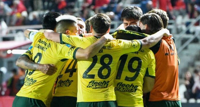 Defensa y Justicia se afianza en la cima tras vencer a Unión