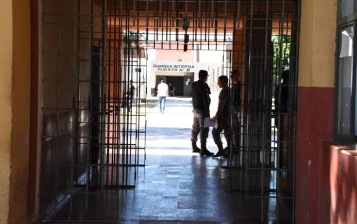 Detenido un penitenciario en La Rioja por presunto tráfico de drogas en la cárcel