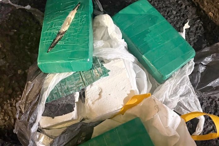 Detenidos dos hermanos con más de cuatro kilos de cocaína tras una fuga policial fallida