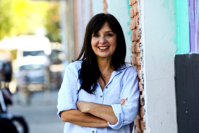Edith Hermida podría liderar la nueva programación de FM Vale 97.5