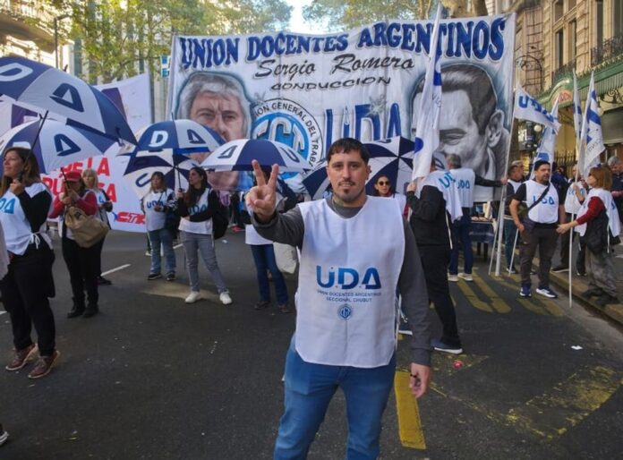 El 70% de los docentes en Santa Cruz sin titularidad: UDA exige cambios urgentes