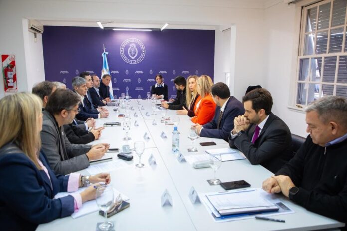 El Gobierno Argentino Monitorea la Salud del Papa León XIV y Mantiene la Agenda de Visita