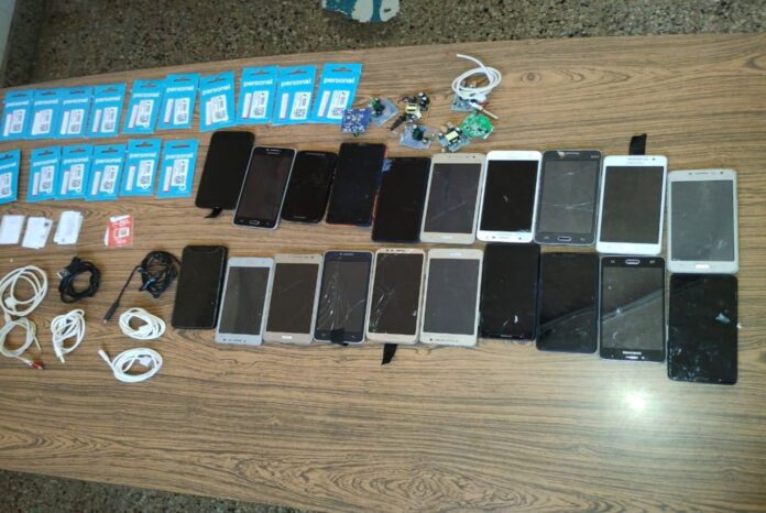 El Uso de Celulares en Cárceles: Un Debate entre Seguridad y Reinserción