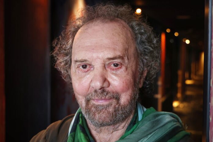 Enrique Rottenberg: El Artista Cosmopolita que Revoluciona el Cine y el Arte Contemporáneo