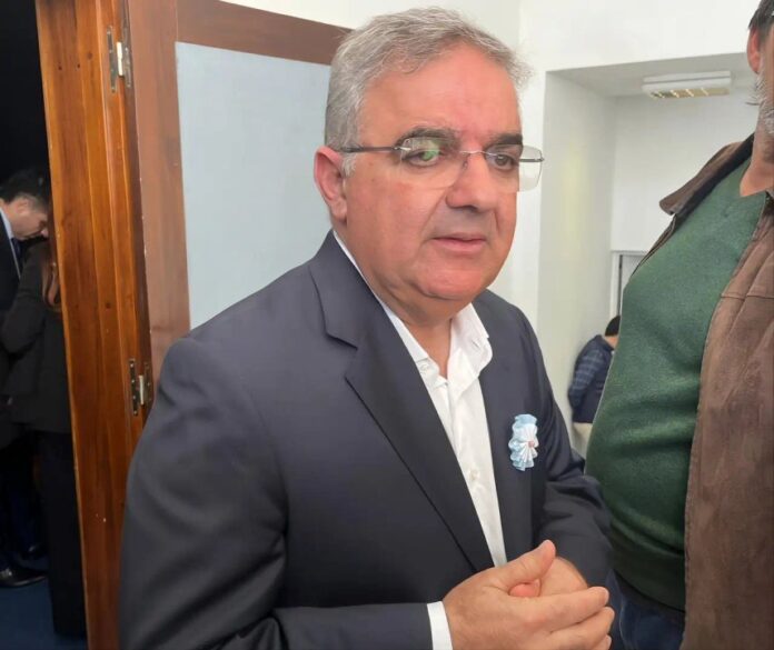Escándalo en Catamarca: Más de $1.700 millones a empresas familiares del gobernador