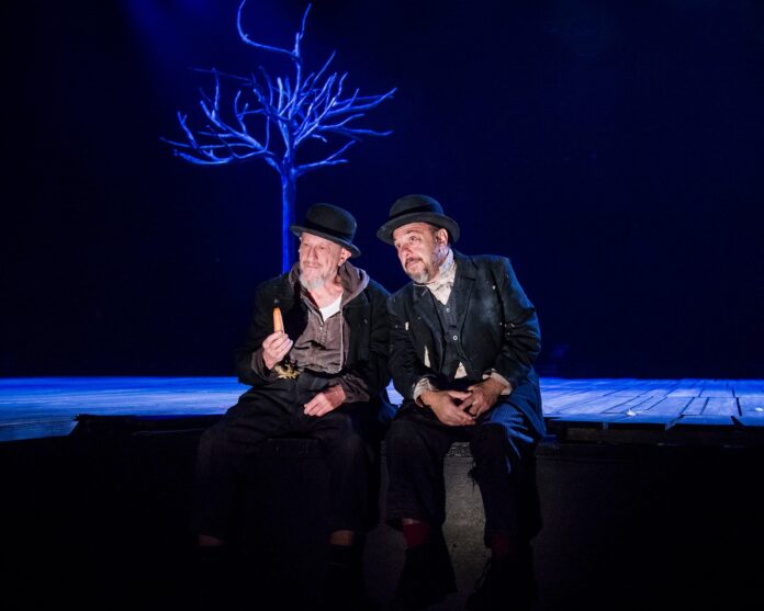«Esperando a Godot»: La Nueva Versión que Conmueve y Provoca Reflexiones Profundas