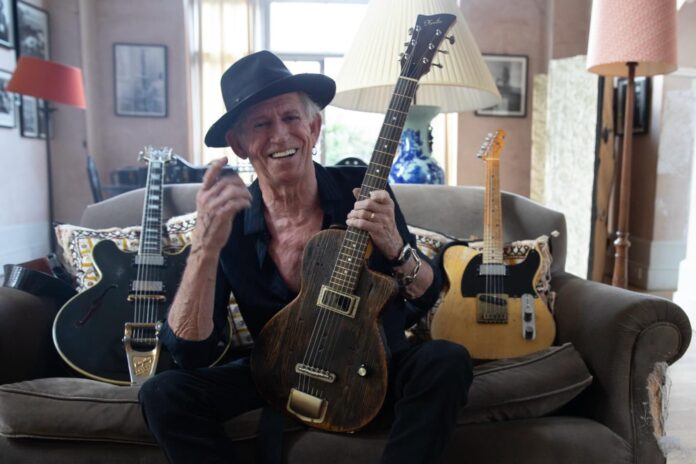 Keith Richards reflexiona sobre la vida, la sobriedad y el envejecimiento cercano a los 83 años