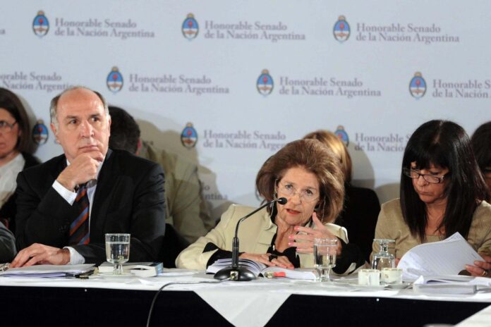 La Corte Suprema sin Mujeres: Un Vacío que Afecta a la Justicia