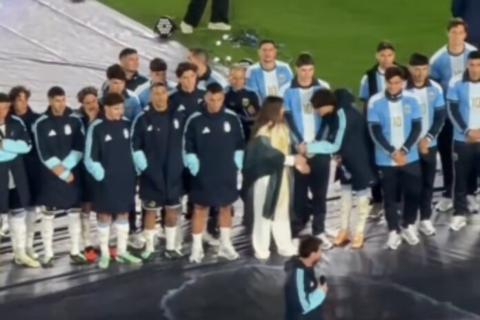 La emotiva despedida de Messi: Música, abrazos y un intercambio inesperado