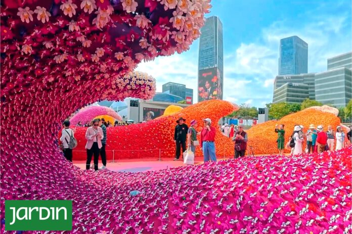 Lego transforma una refinería en un jardín digital en Shanghái