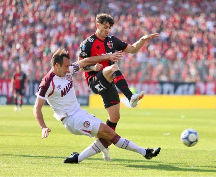 Newell’s y Lanús empatan en un duelo sin goles que los mantiene en la pelea por los play-off