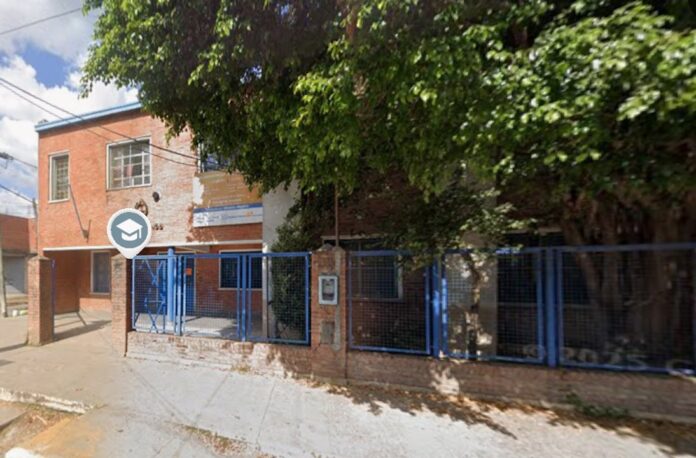 Tiroteo en Escuela: Adolescente Dispara a Compañero en Villa Dorrego