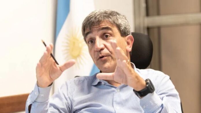 Yedlin: «El radicalismo, cómplice de la crisis universitaria en Argentina»